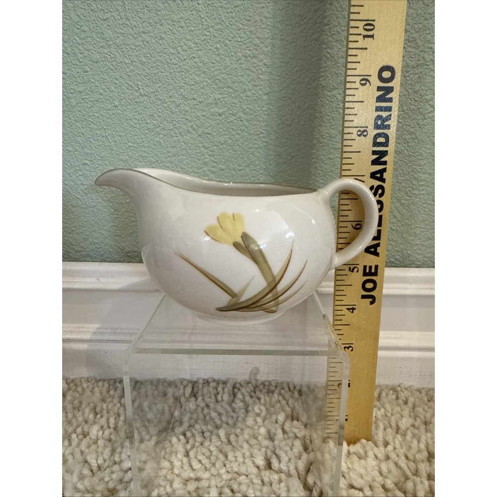Vtg. 1940's Winfield Ware Creamer w/ Tiger Iris Pattern